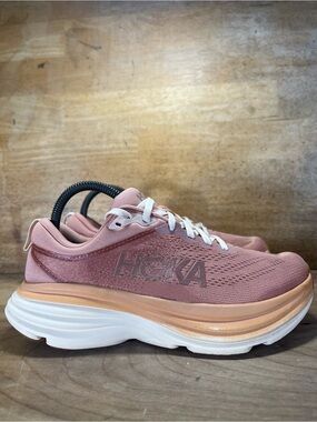 Hoka One One Bondi 8 Womens Size 7.5 Running Shoes Sneakers Sandstone Cream